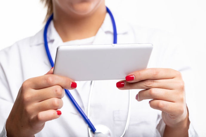 Can Nurses Wear Nail Polish?