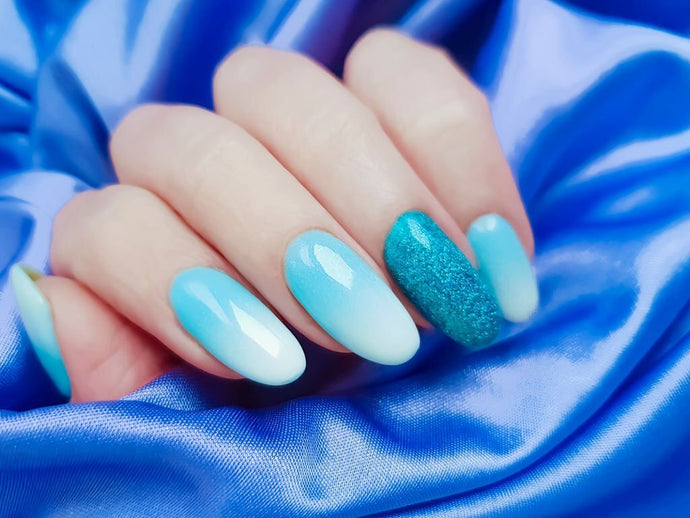 How to Do Gradient Nails with Gel Polish