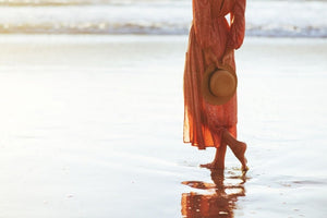 What Color Nail Polish Looks Great with an Orange Outfit - ORLY